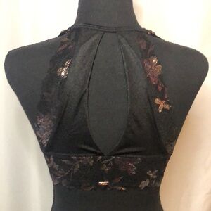 NWT PINK Victoria’s Secret Black & metallic lace push up padded bra. Size 32 C.